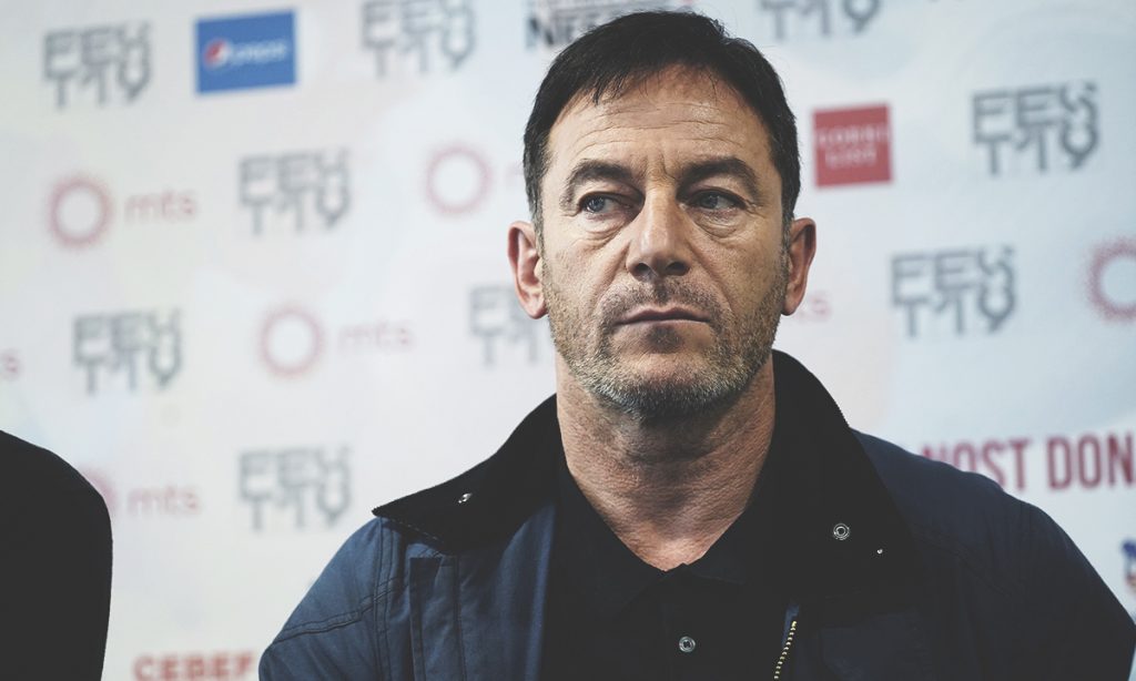 Jason Isaacs